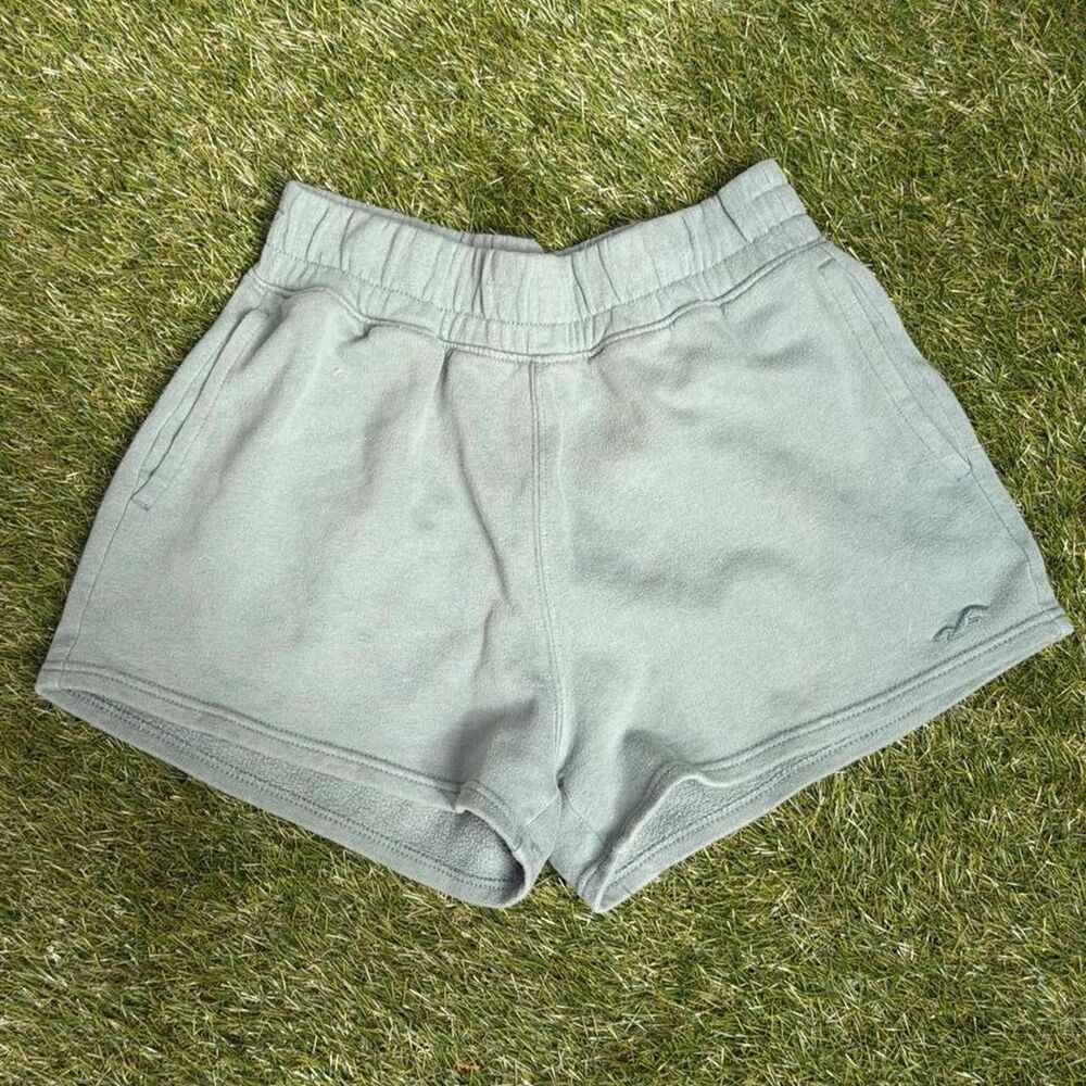 Hollister-co Women's Green and Khaki Shorts